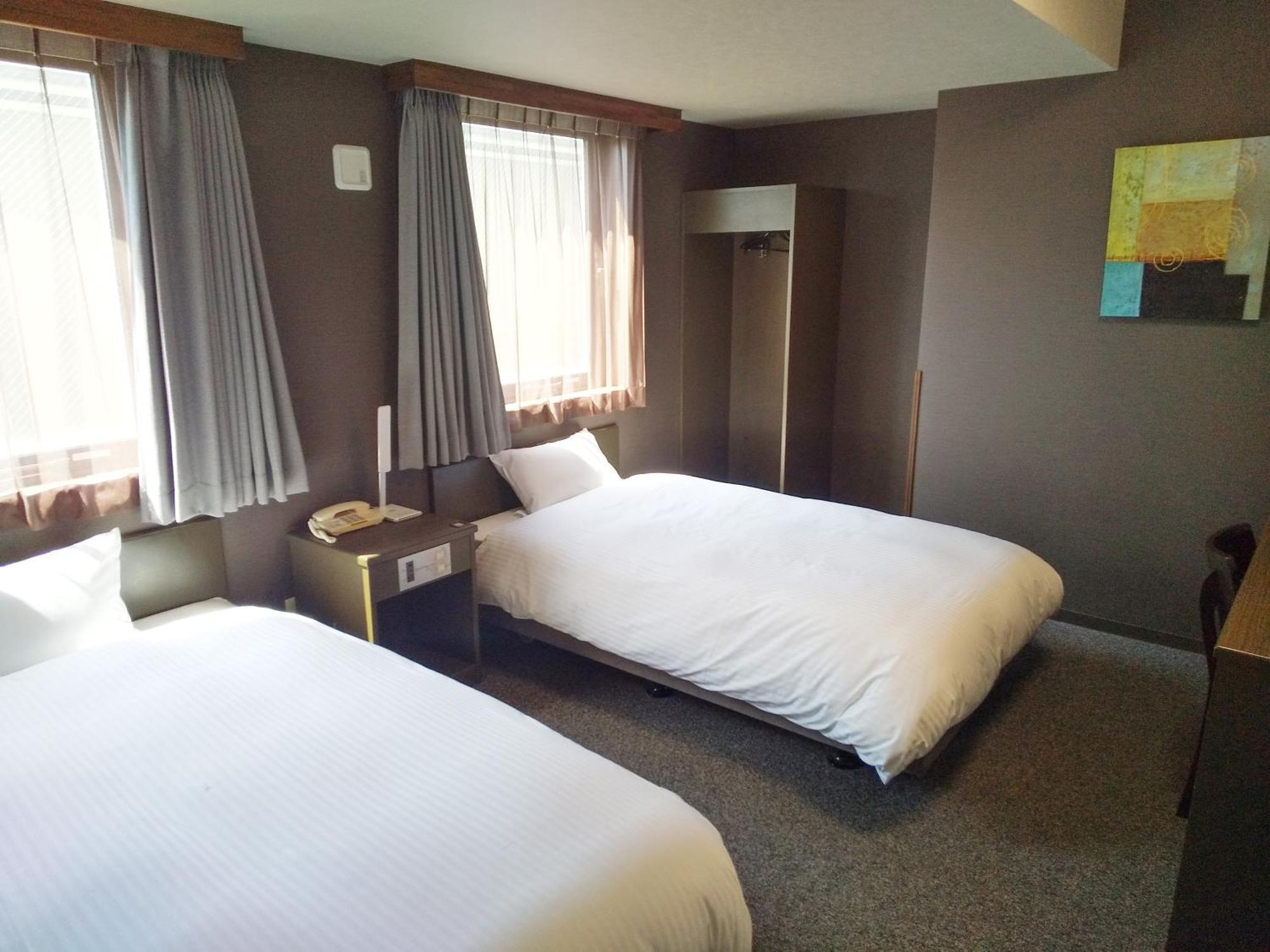 Hotel Route-Inn Gifukencho Minami Kültér fotó