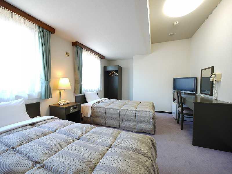Hotel Route-Inn Gifukencho Minami Kültér fotó